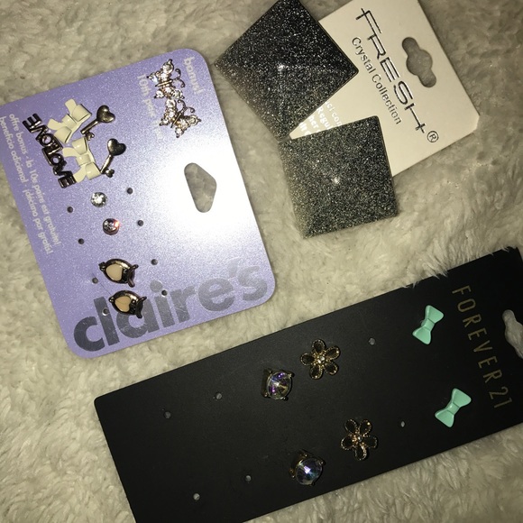 Earring bundle - Picture 3 of 4